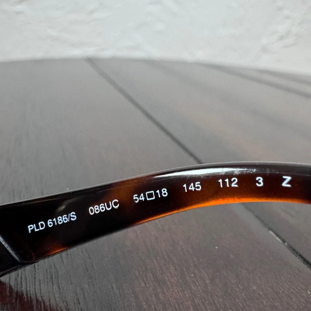 Polaroid tortoise shell